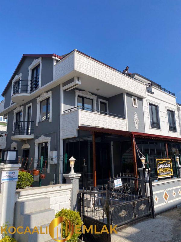 WhatsApp-Image-2022-05-07-at-22.31.47-1-600x800