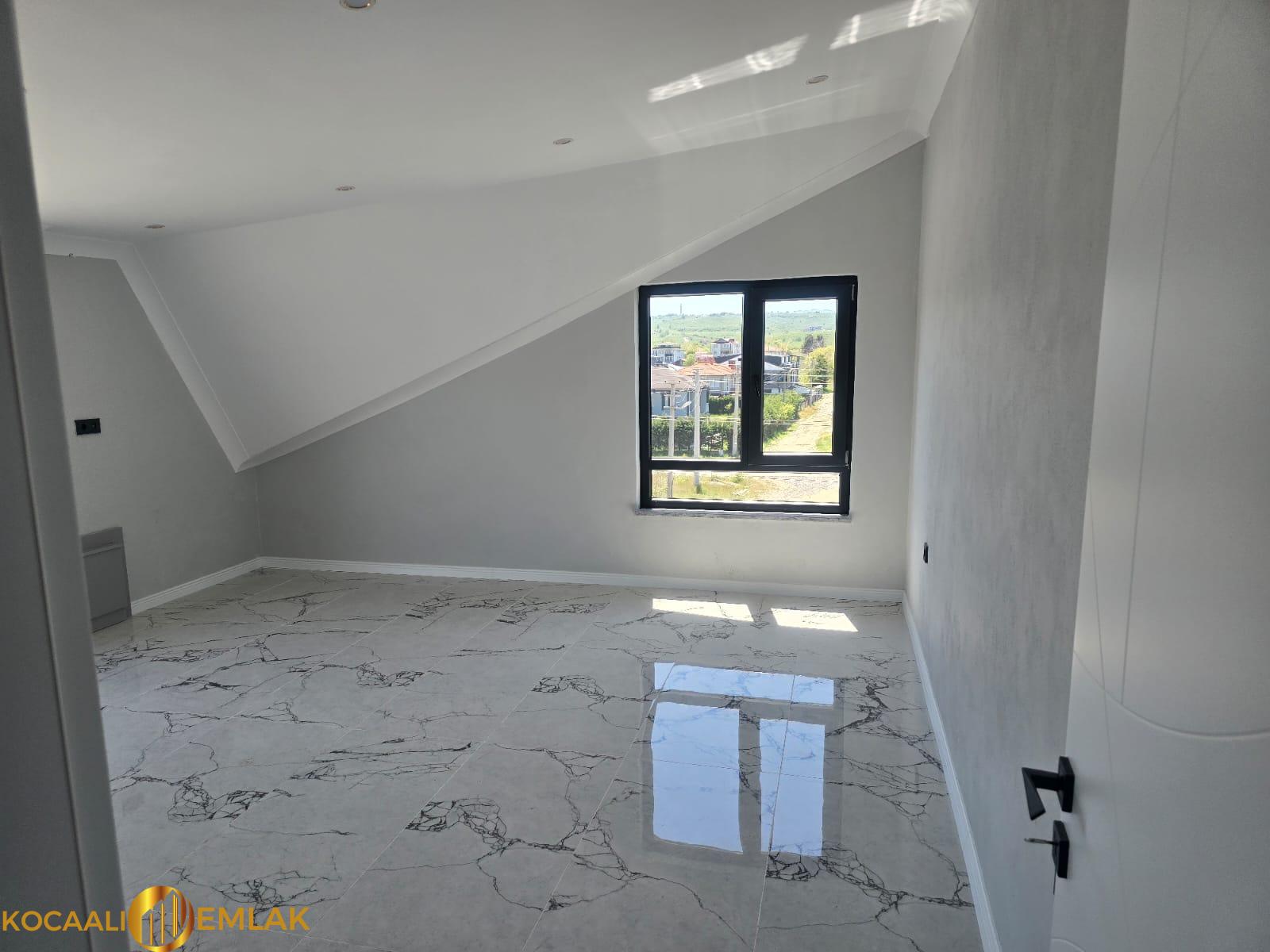 WhatsApp Image 2025-05-05 at 22.13.52